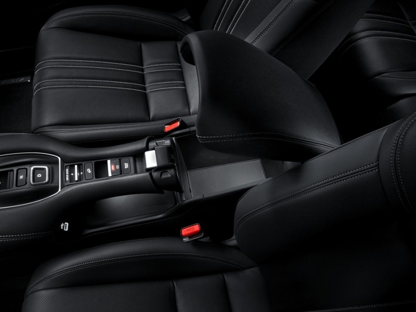 Підсвітка відділення під підлокітником ZR-V e:HEV '23 (42368)