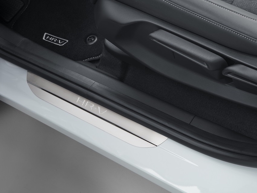 Накладка порога дверей HR-V, к-кт (42843)